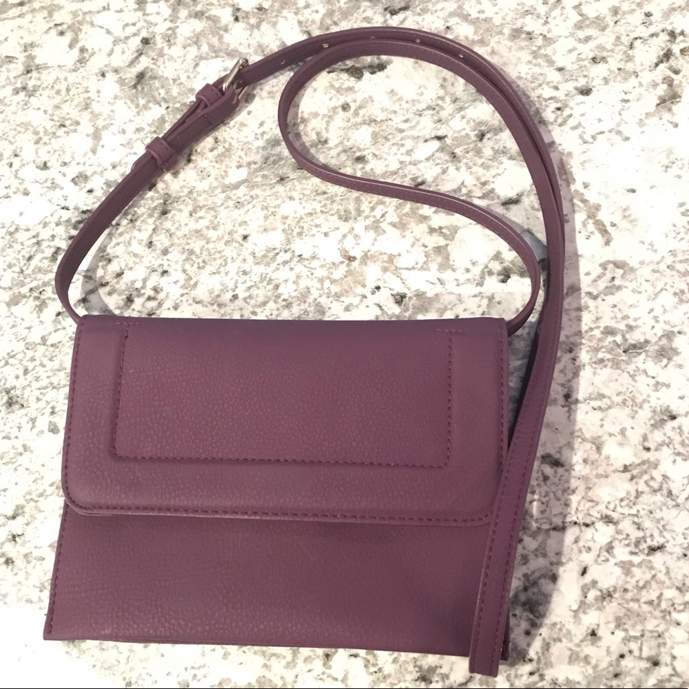 4/$20🌸Purple Crossbody Bag